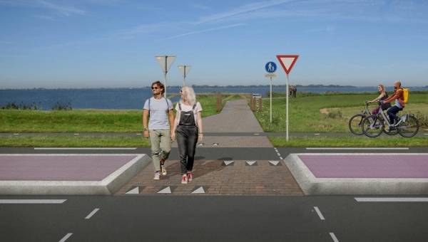 Nieuwe veilige oversteek bij wandelpad om Marken